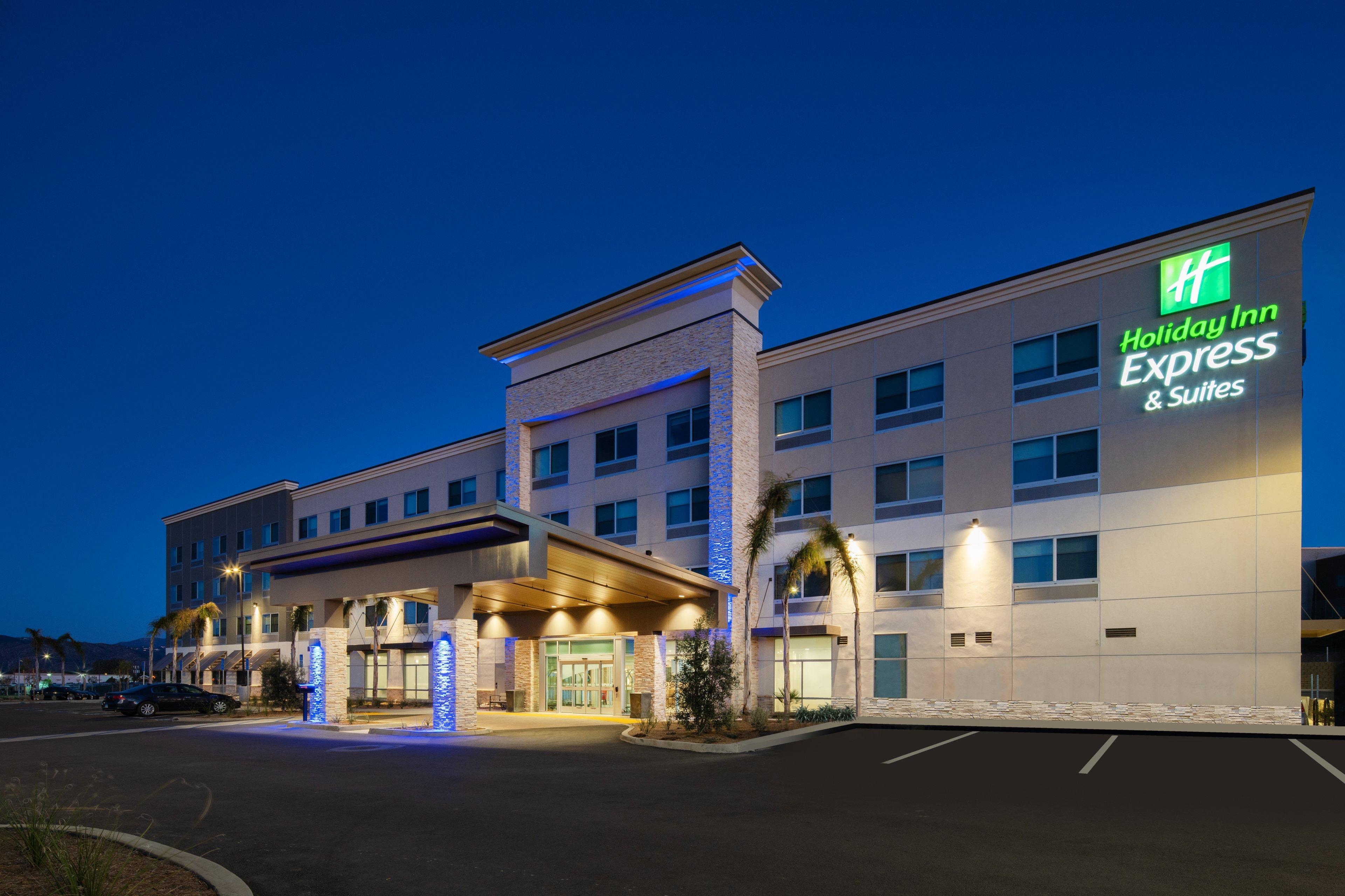 Holiday Inn Express & Suites - Murrieta, An Ihg Hotel Exterior photo